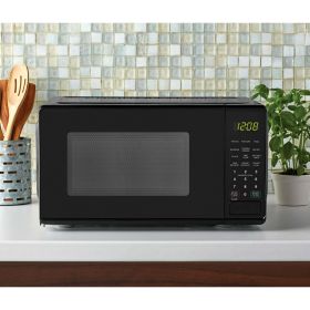 0.7 cu. ft. Countertop Microwave Oven, 700 Watts, White, New